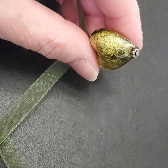 *Sale* Green glass heart pendant necklace - Picture 5 of 11